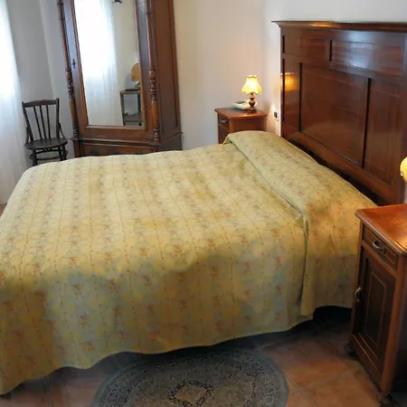 Agriturismo-r&b Corte Dei Gioghi Lantgård