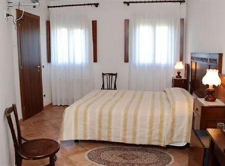 Agriturismo-r&b Corte Dei Gioghi Lantgård *