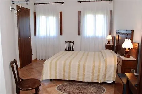 Agriturismo-r&b Corte Dei Gioghi Çiftlik konaklama *
