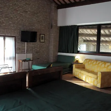 Agriturismo-r&b Corte Dei Gioghi Çiftlik konaklama