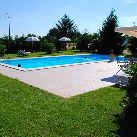 Çiftlik konaklama Agriturismo-r&b Corte Dei Gioghi Ferrara